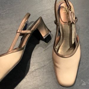 Bronze Strappy heels-closed toe
